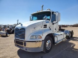 2014 Mack CXU633 Day Cab