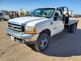 2000 Ford F450 Super Duty  Regular Cab Flatbed F-450 SD