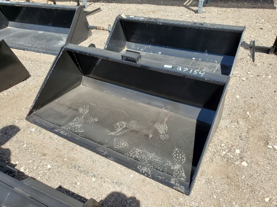 66" QT Bucket w/Blade