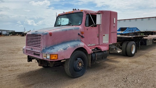 1994 International 8200 TRACTOR TRUCK
