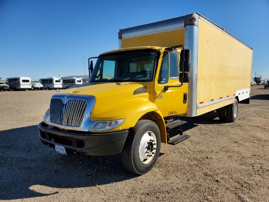 2004 International 4300  Truck Delivery Box Truck