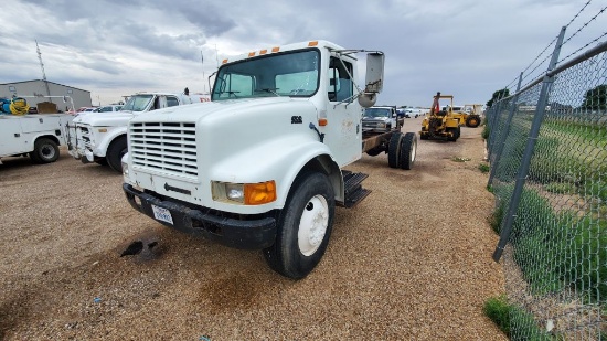 1995 International 4700  80 Inch Wide Steel Cab 68 ABC Truck Delivery