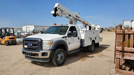 2014 Ford F550 Super Duty  Regular Cab Chassis Bucket Truck
