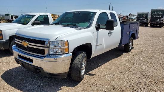 2013 Chevrolet Silverado 2500 W/T Extended Cab / LWB / SWB 4D