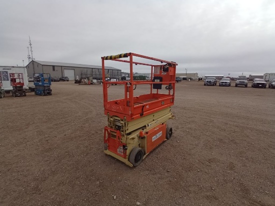 2015 JLG Scissor Lift