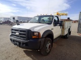 2006 Ford F450 Super Duty XL / XLT Regular Cab/Chassis 2D Service Truck Cab & Chassis