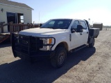 2017 Ford F250 Super Duty XL Crew Cab / LWB 4D