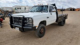 1992 Dodge Ram 350 Custom / LE Regular Cab 2D Flatbed Truck Reg. Cab 8-ft. Bed 4WD