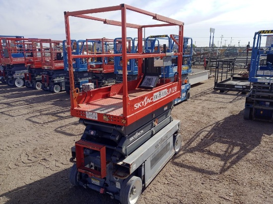 2015 SkyJack SJ11-3219 Scissor Lift