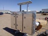 Sturdy-Bilt Headache Rack W/ Beacon Light