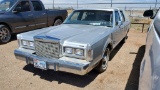 1987 Lincoln Town Car  Sedan 4D