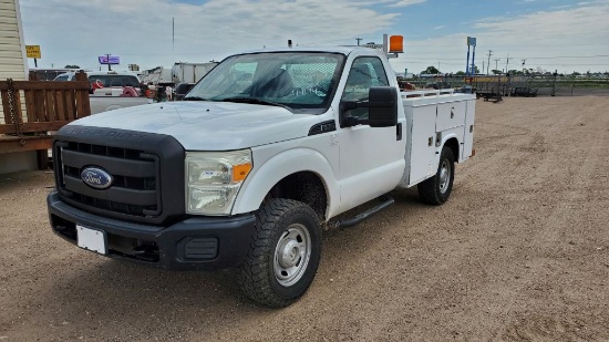 2011 Ford F250 Super Duty XLT Regular Cab 2D XLT 4WD