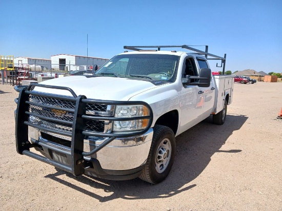 2014 Chevrolet Silverado 2500 W/T Crew Cab Utility Truck