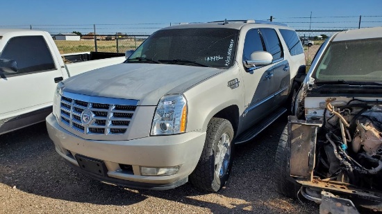 2008 Cadillac Escalade ESV  SUV 4D