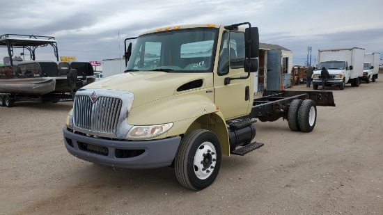 2011 International 4300 LP Durastar SBA Cab & Chassis