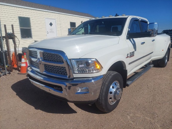 2017 Ram 3500 Laramie Crew Cab / LWB 4D 4x4