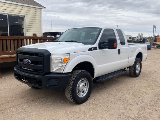 2012 Ford F250 Super Duty XL Supercab 4D