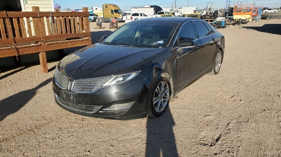 2013 Lincoln MKZ  Sedan 4D