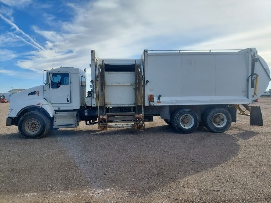 2014 Kenworth T4 Series 31 Yard Kahn Refuse Truck