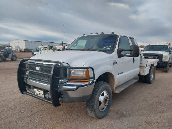2000 Ford F350 Super Duty XL Flatbed Utility