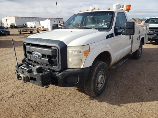 2012 Ford F-350 SD REGULAR CAB PICKUP 2-DR Service Truck XL 4WD