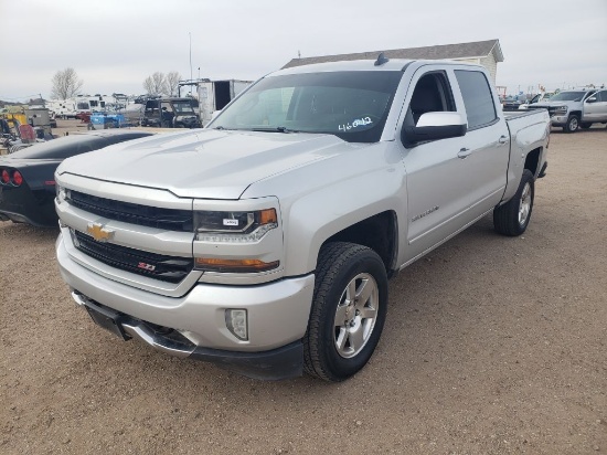 2018 Chevrolet Silverado 1500 LT / LT Z71 Crew Cab / LWB 4D