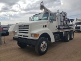 2000 Sterling LT8511 Pressure Digger Truck
