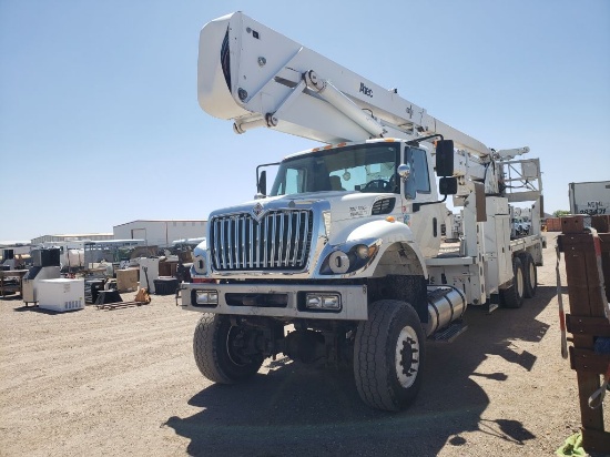 2011 International 7500 Altec AH100 95' Arial Lift Truck