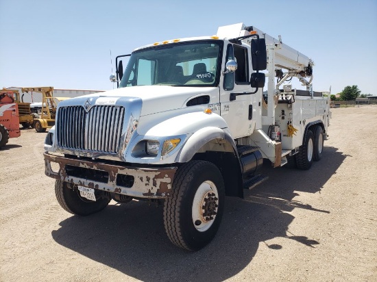 2007 International 7400 Digger Derrick Truck