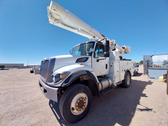 2011 Tandem Axle Bucket Truck