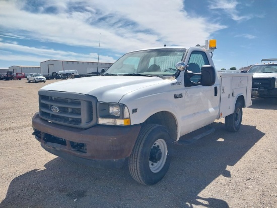 2002 Ford F250 Super Duty XL  Regular Cab 2D