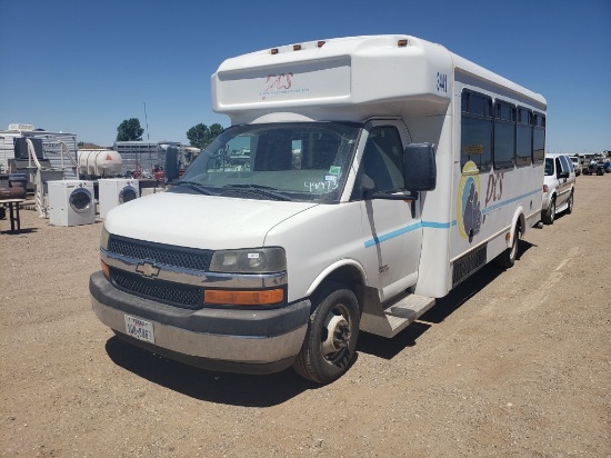 2011 Chevrolet Express 4500 Shuttle Bus