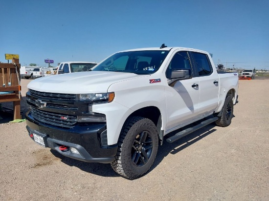 2020 Chevrolet Silverado 1500 LT Trail Boss Crew Cab / SWB 4D