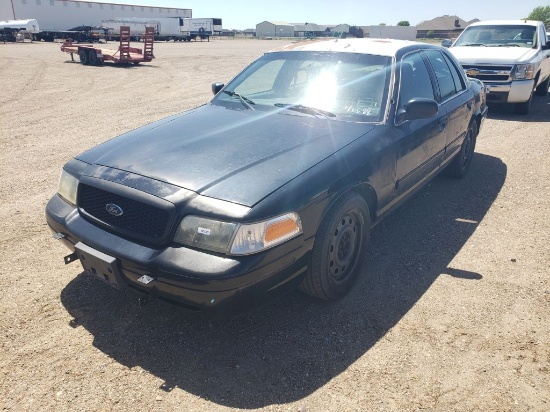 2009 Ford Crown Victoria  Police / Sedan 4D