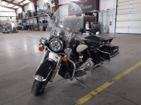 2019 Harley-Davidson FLHP / POLICE ROAD KING