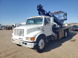2000 International 4700  80 Inch Wide Steel Cab Manlift Flatbed