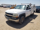 2001 Chevrolet Silverado 2500 LS Regular Cab 2D Service Pickup Truck LS