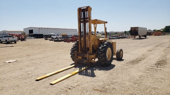 International 4500-B Forklift