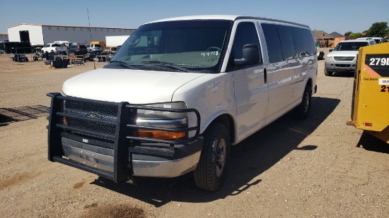 2008 Chevrolet Express 3500  Extended Wagon 3D
