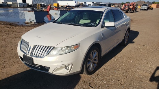 2009 Lincoln MKS  Sedan 4D