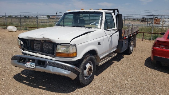 1994 Ford F-350 Chassis XL Reg. Cab DRW