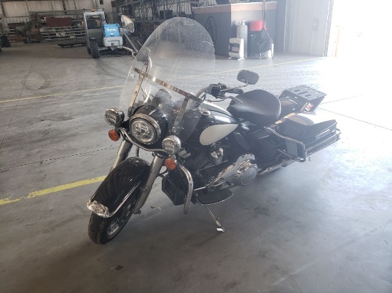 2019 Harley-Davidson FLHP / Police Road King