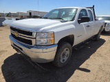 2013 Chevrolet Silverado 2500 W/T Extended Cab / LWB 4D Work Truck