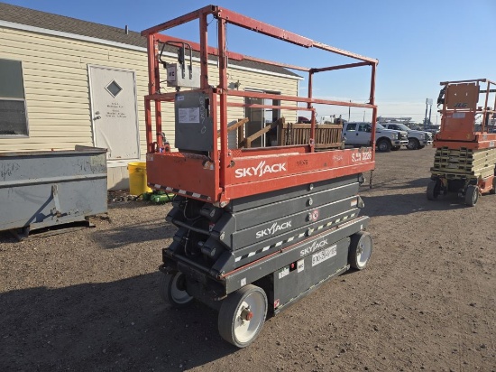 SkyJack SJIH 3226 Scissor Lift