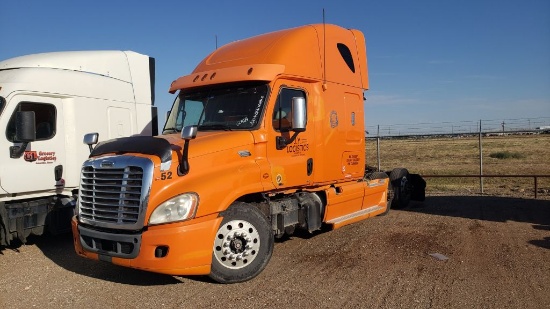 2012 Freightliner Cascadia 125  Conventional Cab / Sleeper Truck Tractor