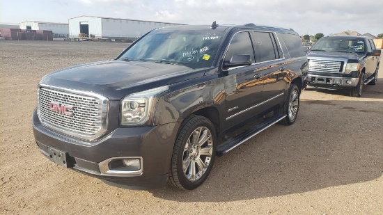 2017 GMC Yukon XL 1500 Denali SUV 4D