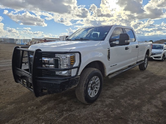 2019 Ford F250 Super Duty King Ranch Crew Cab / LWB /4D