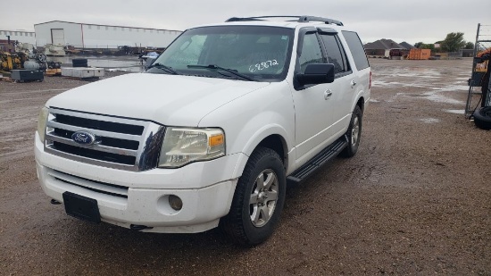 2010 Ford Expedition XLT SUV 4D