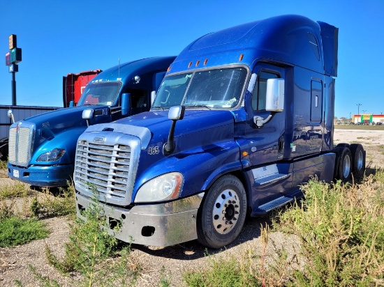 2017 Freightliner Cascadia 125  Conventional Cab / Sleeper Truck Tractor