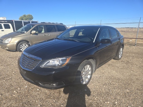 2013 Chrysler 200 Limited Sedan 4D